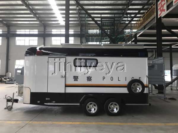 警務(wù)宿營(yíng)車